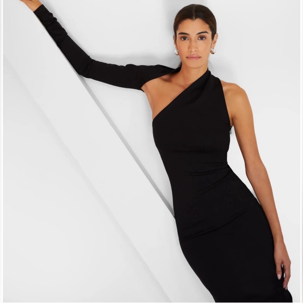 Marcella Manhattan dress Size M. NWT. Elegant Black One-Shoulder Dress - Picture 2 of 12